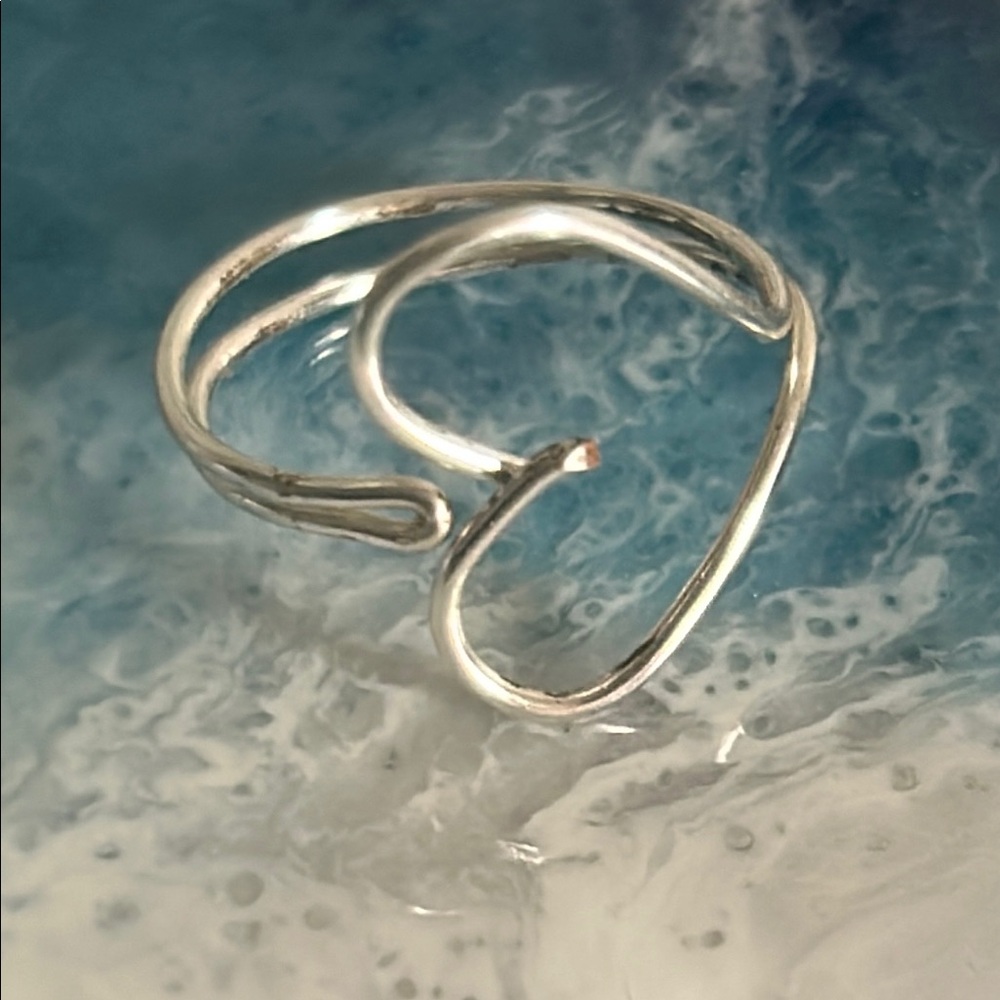 Minimalist Hand Crafted Silver Wire Wrap Heart Design Women's Ring